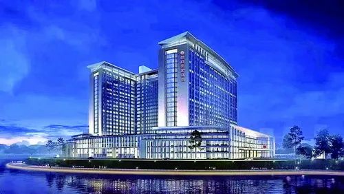 总投资30亿，规划床位2000张，大型社会办医院预计年底开业！”