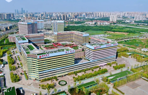超级单体医院最新成绩单：日在院使用床位数超3100张！”